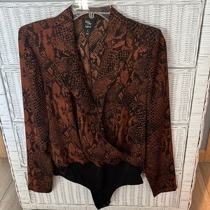 NWOT. Bodysuit snake print blouse